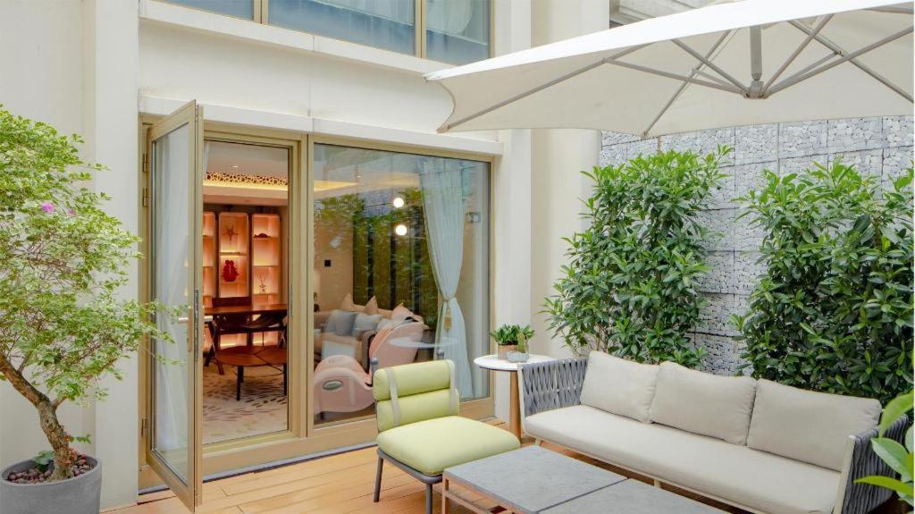 Hotel Oasis Avenue-a Gdh